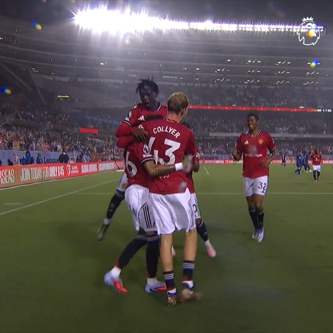 70' Ethan Williams comes on 🔁 72' Williams scores his first senior goal for Manchester United ⚽️ What a moment for the 19-year-old ✨