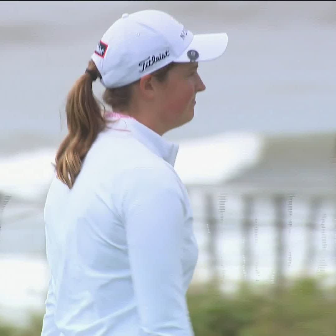 "What else did we expect?" 😎 BIRDIE for Lottie Woad on the first!
