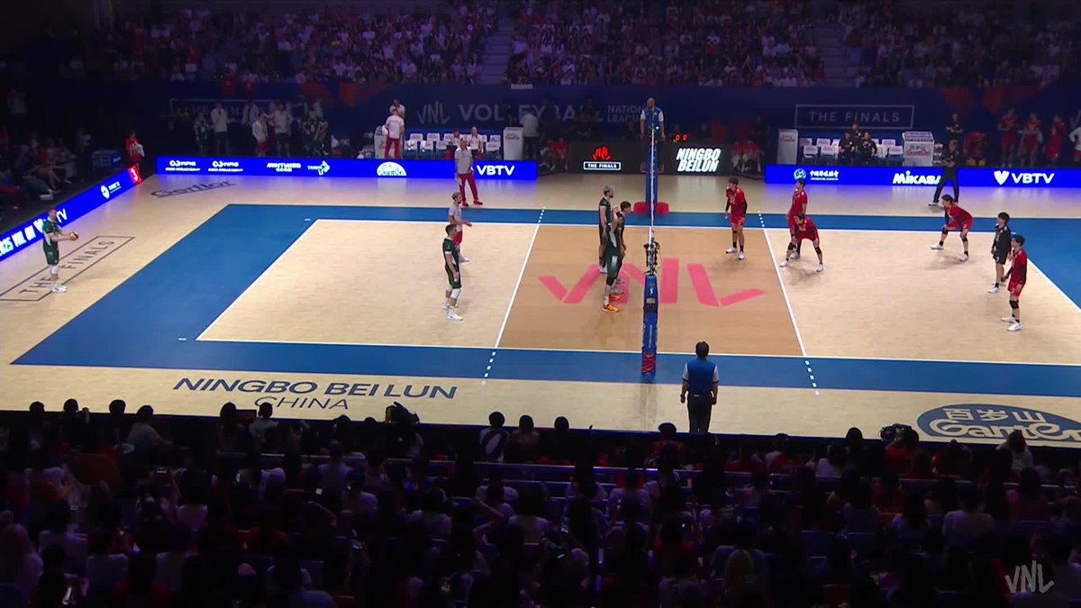 #VNLFinals: NO MERCY FROM POLAND 🇵🇱 Poland 🇵🇱 with 9 blocks 🤯 in set 3 to sweep Japan 🇯🇵! 🎥 More highlights coming soon! 🏐 #BePartOfTheGame #volleyball #VNL2025