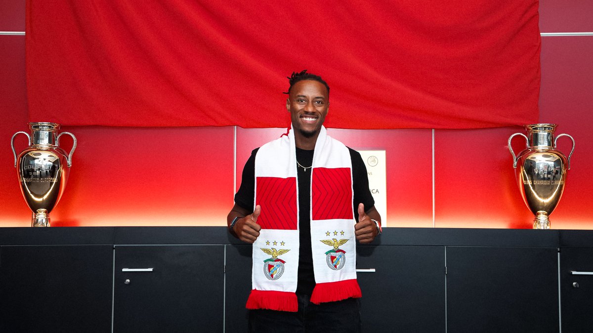 ✍️ Pany Varela assina até 2027! 🔴⚪ #FutsalBenfica