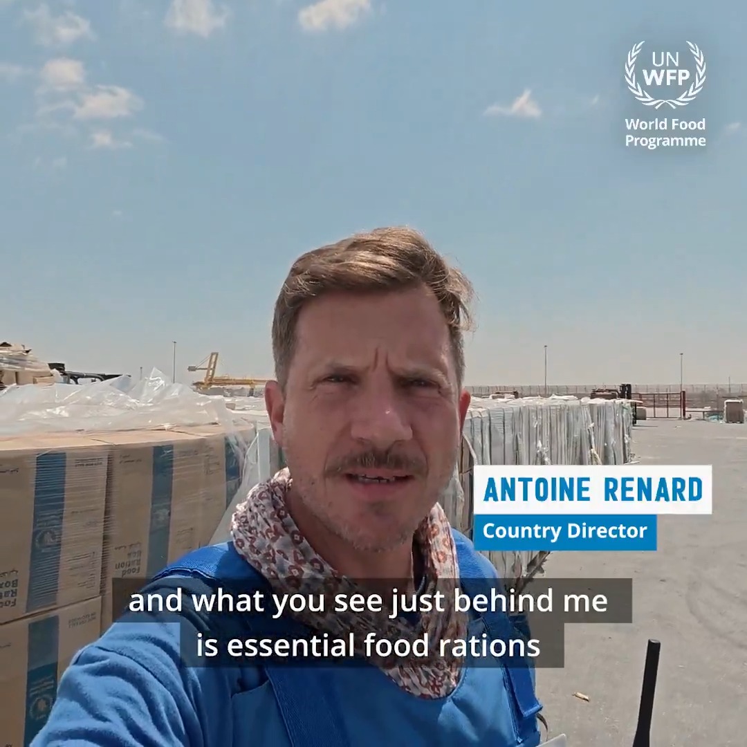 The wave of starvation in #Gaza can only be stopped with a massive scale up of assistance. 🔴 At least 100 trucks a day 🔴 with essential food, nutrition and lifesaving aid 🔴 to everyone, across the entire Strip. There's not a moment to lose.