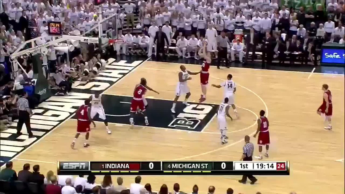 Congrats to Cody Zeller on being named to the 2025 Indiana Hoosiers HOF! Here's a look back at the Indiana Basketball great's strong start to help send the top-ranked Hoosiers to victory at No. 4 Michigan State in 2013 👇 #TBT