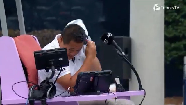 When it rains it pours...☔️ An unexpected soaking for umpire James Keothavong 😅 National Bank Open | #NBO25