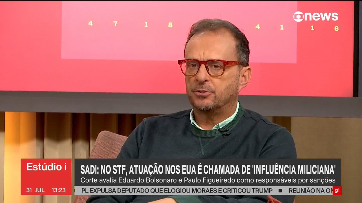 Apuração de Andréia Sadi: no STF, atuação nos EUA é chamada de 'influência miliciana'; Corte avalia Eduardo Bolsonaro e Paulo Figueiredo como responsáveis por sanções americanas. #Estúdioi ➡ Assista à #GloboNews: