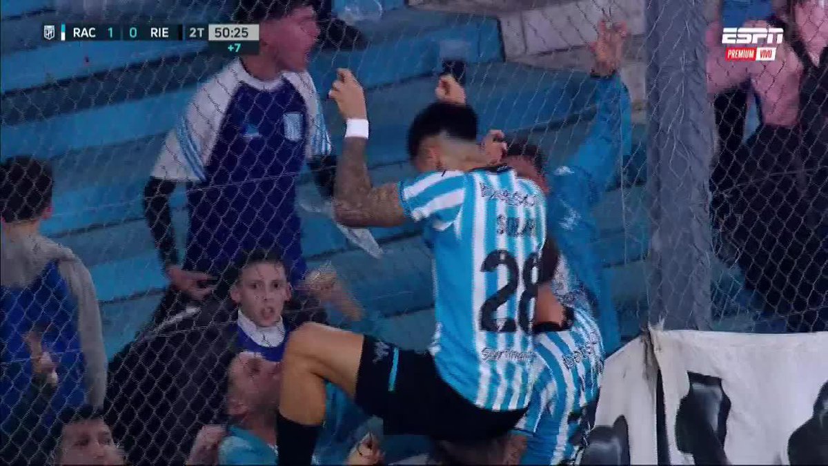 Único cruce entre #Racing y #DeportivoRiestra
