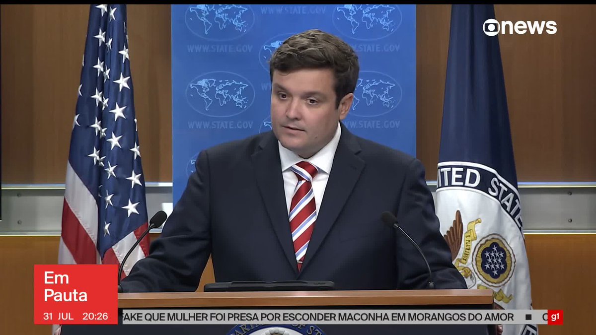 O porta-voz do Departamento de Estado dos Estados Unidos fez duras críticas ao ministro do STF Alexandre de Moraes. Segundo ele, o ministro é um juiz ativista e nenhuma toga pode protegê-lo. “Usa seu poder para autorizar prisões preventivas arbitrárias e enfraquecer a liberdade de expressão”. ➡ Assista ao #EmPauta: #GloboNews