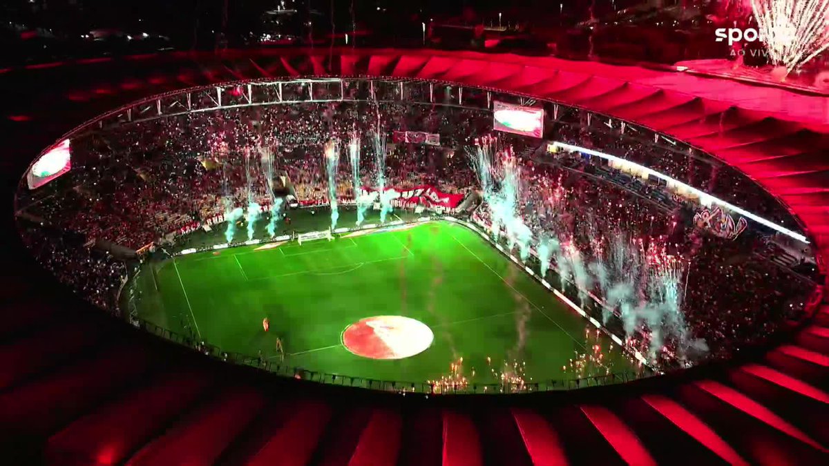 A festa da torcida do Flamengo no Maracanã antes do jogo contra o Atlético-MG. 🎥 sportv | ge