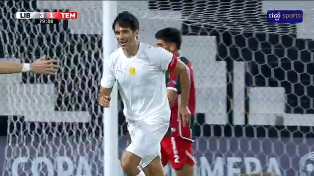 Y mientras tanto, gol de Roque Santa Cruz. Cumple 44 años en unos días. #FútbolParaguayo 🇵🇾
