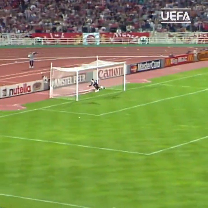 🇬🇷🚀 #GoalOfTheDay | Stelios Giannakopoulos vs Porto (1997)