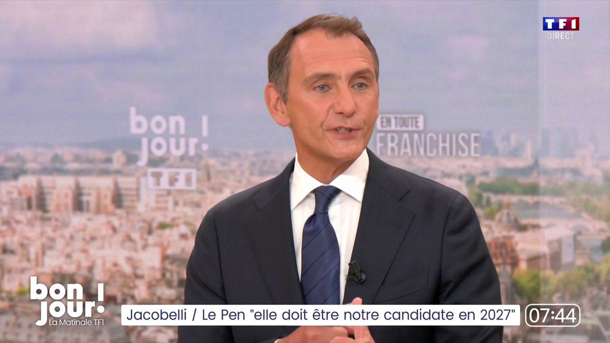 François Bayrou, "s'il veut continuer à taxer les retraités, continuer avec les normes abusives, continuer le laxisme sécuritaire mais le matraquage fiscal, on lui dira 'faites vos valises', prenez un avion pour Pau et 'bonnes vacances' mais de très longues vacances", Laurent Jacobelli