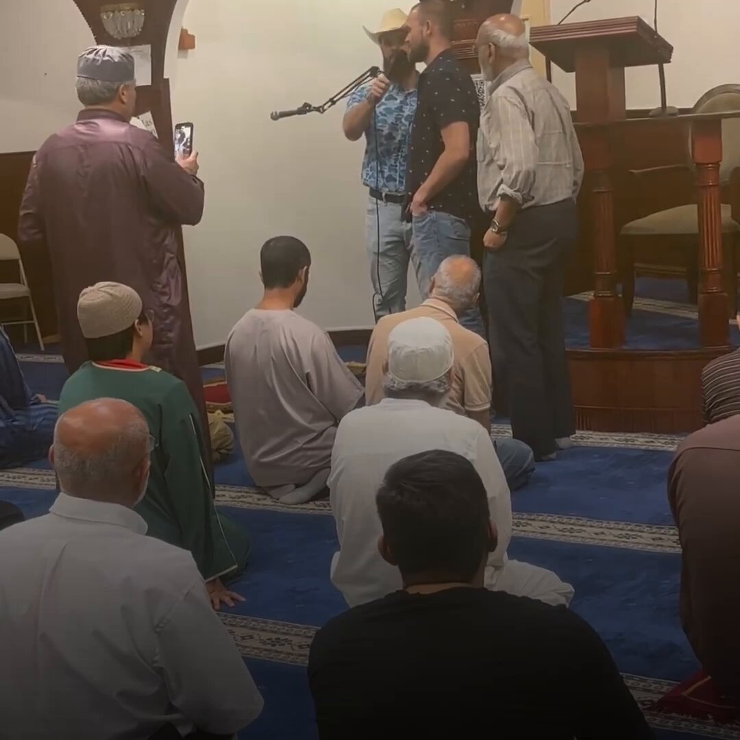 ☪️ Teksas'ta bir grup kovboy Kelime-i Şehadet getirerek İslam'ı seçti.