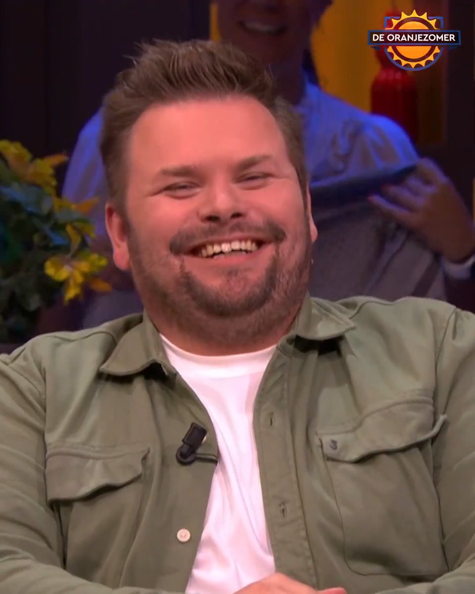 'Je geeft 'm een talkshow en hij denkt dat hij overal verstand van heeft!' 🤣🤣 #deoranjezomer