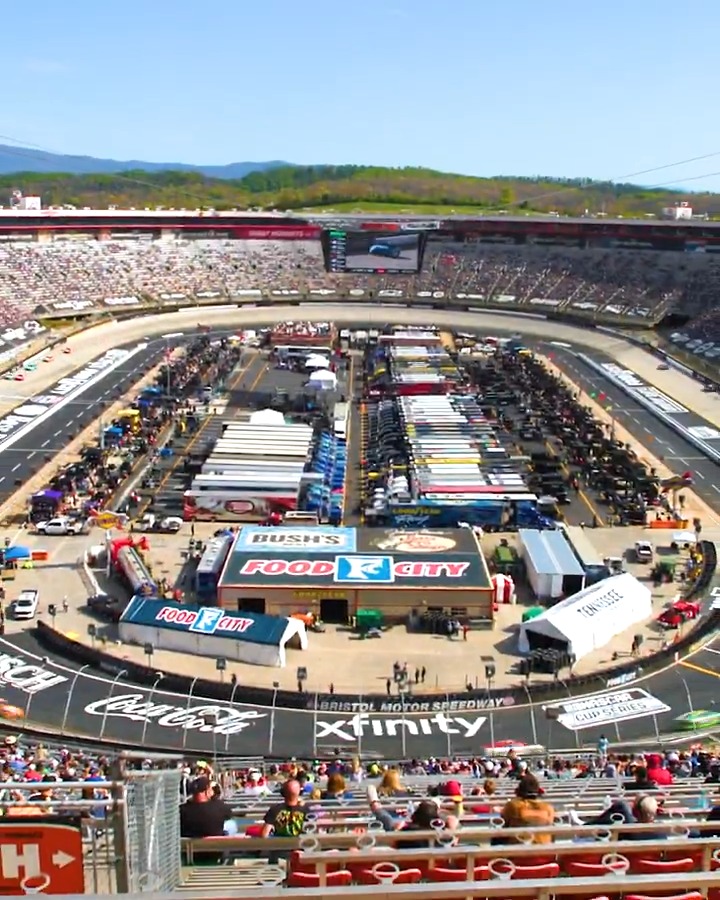 A baseball diamond… in the middle of a NASCAR speedway? Yep. And here’s how MLB made it happen. 🛠️⚾️