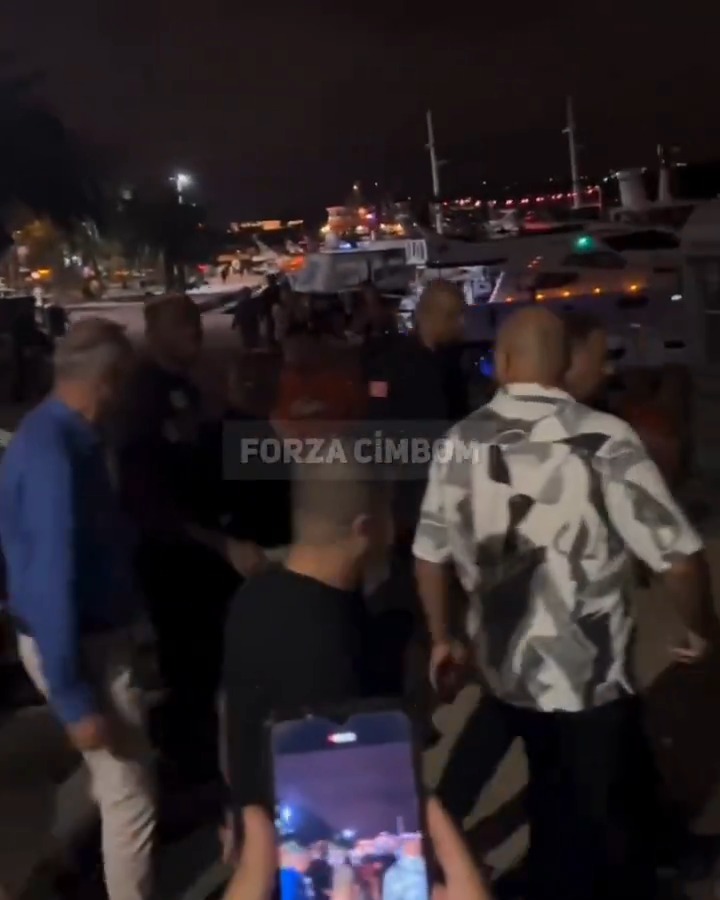 Victor Osimhen, Galatasaray Adası'na gidiyor.