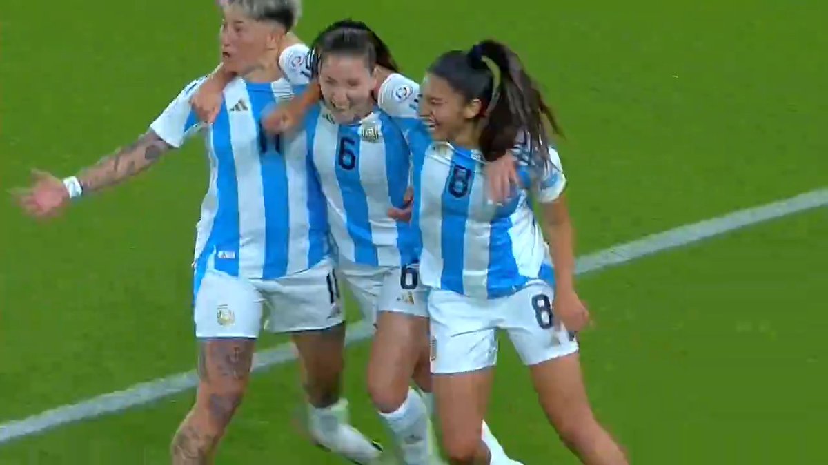 Argentina takes the lead! 🇦🇷