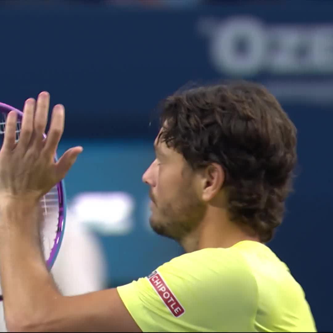 Taylor swiftly into the last 16 😏 World no. 4 defeats Diallo 6-4 6-2, eliminating the last standing Canadian in Toronto! Taylor Fritz #NBO25