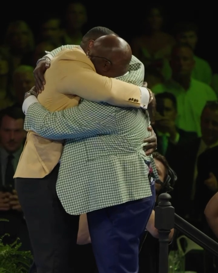 Gold Jacket on! Sterling Sharpe joins his brother shannon sharpe as the first set of brothers to be in the Pro Football Hall of Fame. With Shannon by his side, Sterling puts on his Haggar Clothing Co. Gold Jacket. #PFHOF25