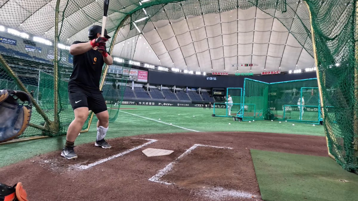 【一軍】vs DeNA 東京ドーム 15時試合開始 岡本和真選手が約3か月ぶりに東京ドームで練習！ 「最後はホームラン打ちます」からの予告バックスクリーン弾！ #新風 #ジャイアンツ