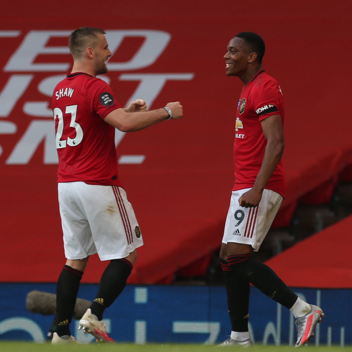 Anthony Martial’s trademark chip >>>