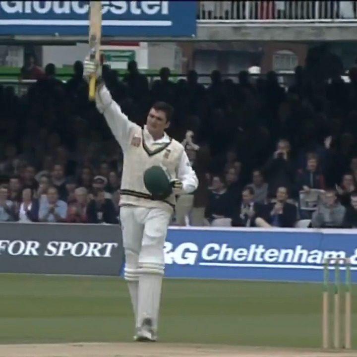 22 YEAR OLD GRAEME SMITH SMASHED 259 AT THE LORD'S ON THIS DAY 22 YEARS AGO.