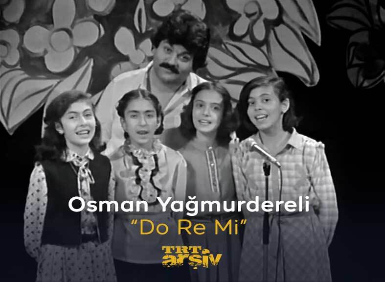 55 yıllık hayatında birçok başarılı işe imza atan yapımcı, oyuncu ve şarkıcı #OsmanYağmurdereli'yi, çocuklarla birlikte seslendirdiği "Do Re Mi" şarkısıyla anıyoruz. ☺️