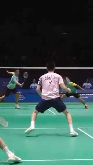Sharp placement!🎯 HSBC Sport #BWFWorldTour #MacauOpen2025