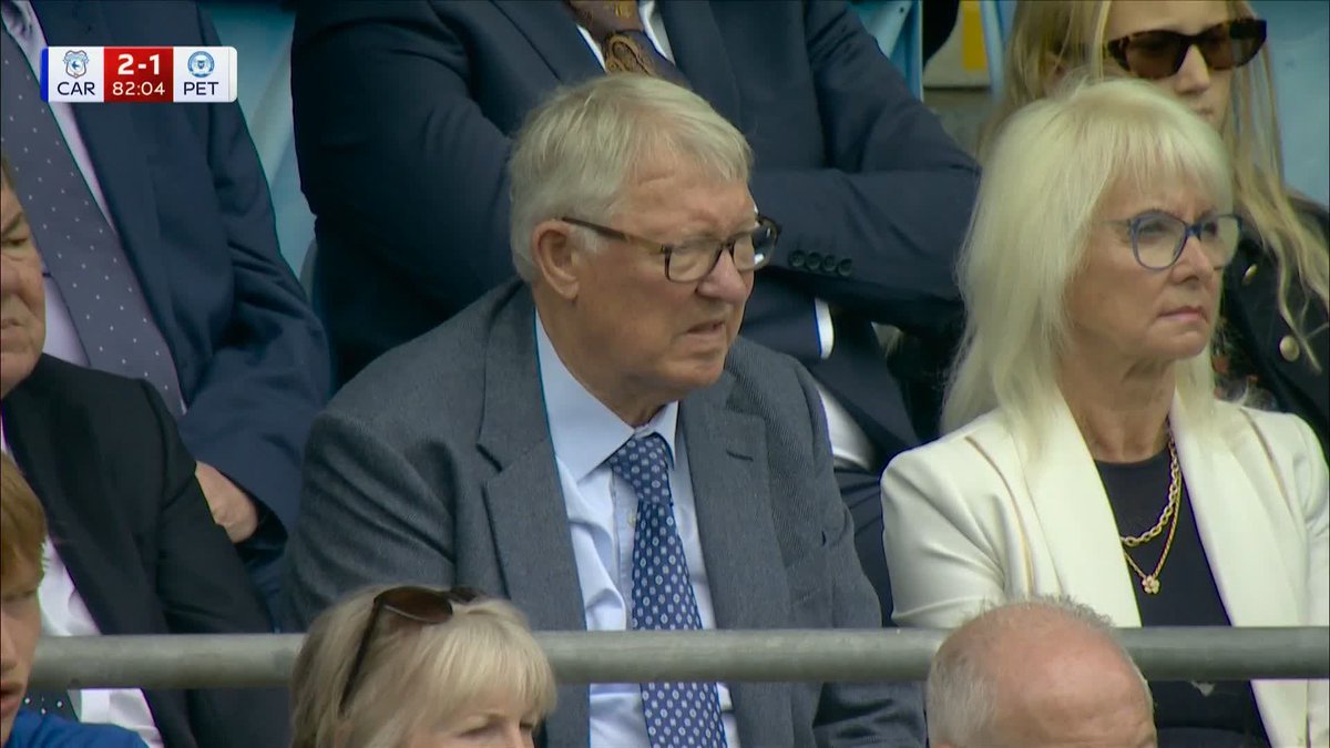 Sir Alex Ferguson is in attendance at the Cardiff City Stadium! 👑