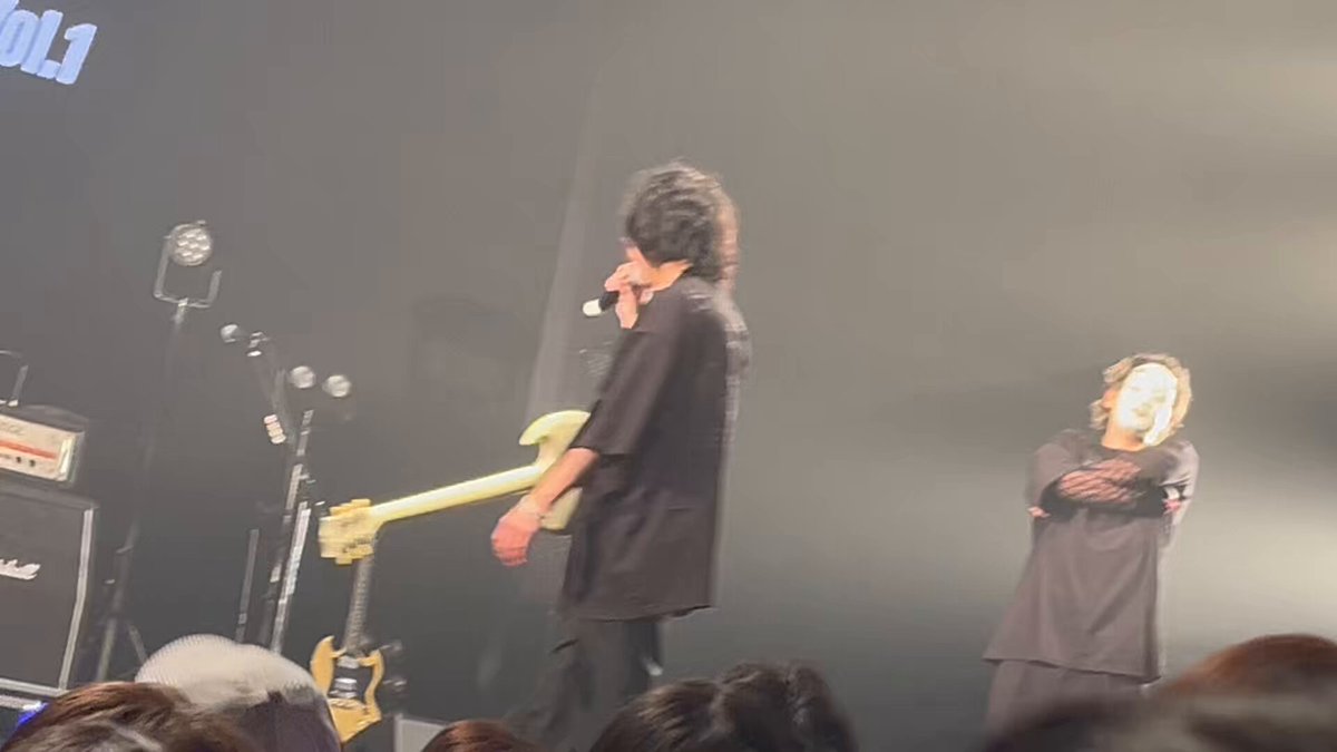 spotify O-EASTにて開催された 『 #LiveCipher 』 DOES×O-MENZのツーマンライブでのコラボレーションした "バクチ・ダンサー" ライブ映像を明日8月3日19:00に公開。 チャンネル 過去ライブ映像 曇天 修羅