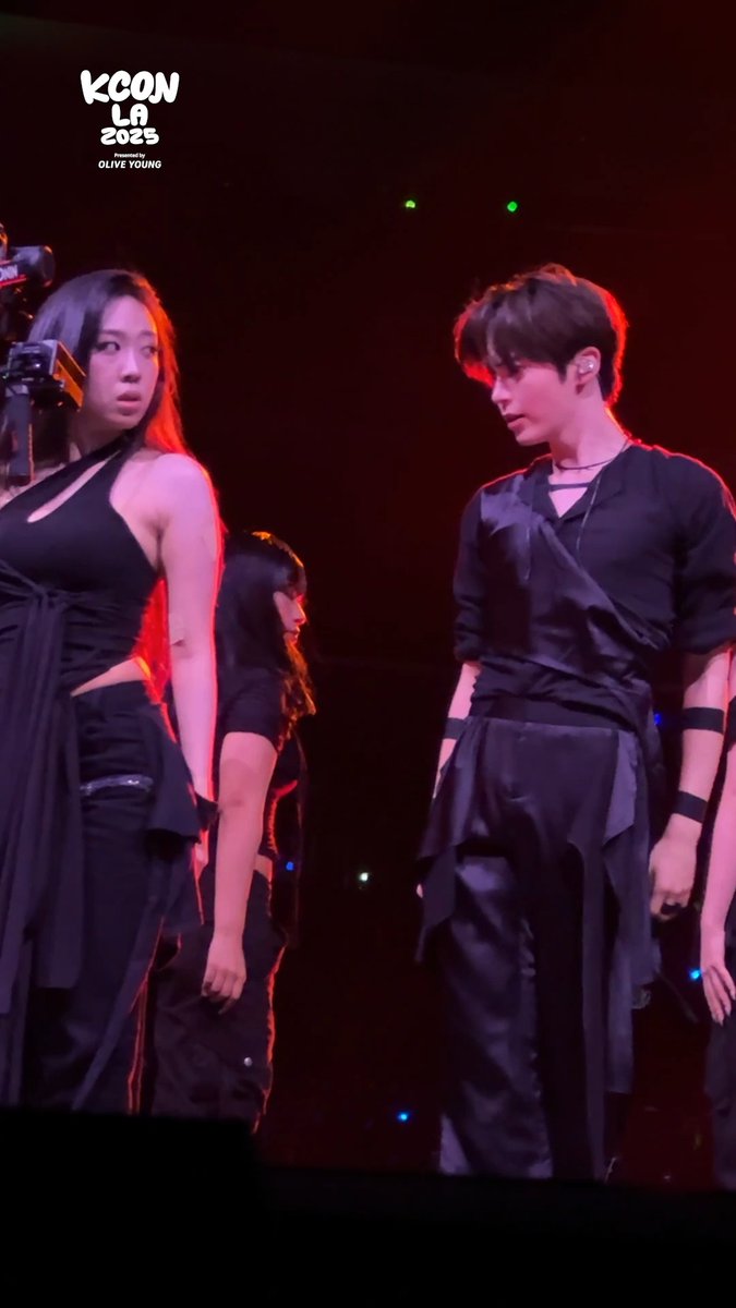 [#KCONLA2025] M COUNTDOWN 💙 DAY 1 SPECIAL STAGE #LEEYOUNGJI &amp; #SUNGHANBIN #ZEROBASEONE 📍 M COUNTDOWN STAGE 📍 Arena - KCON LA 2025 AUG 1-3 Arena, LA Convention Center Let’s #KCON