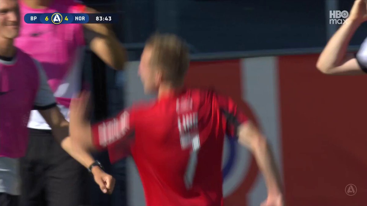 6-4 BP! Hattrick av forne IFK Norrköping-spelaren Victor Lind 🔴⚫ 📲 Se matchen på HBO Max
