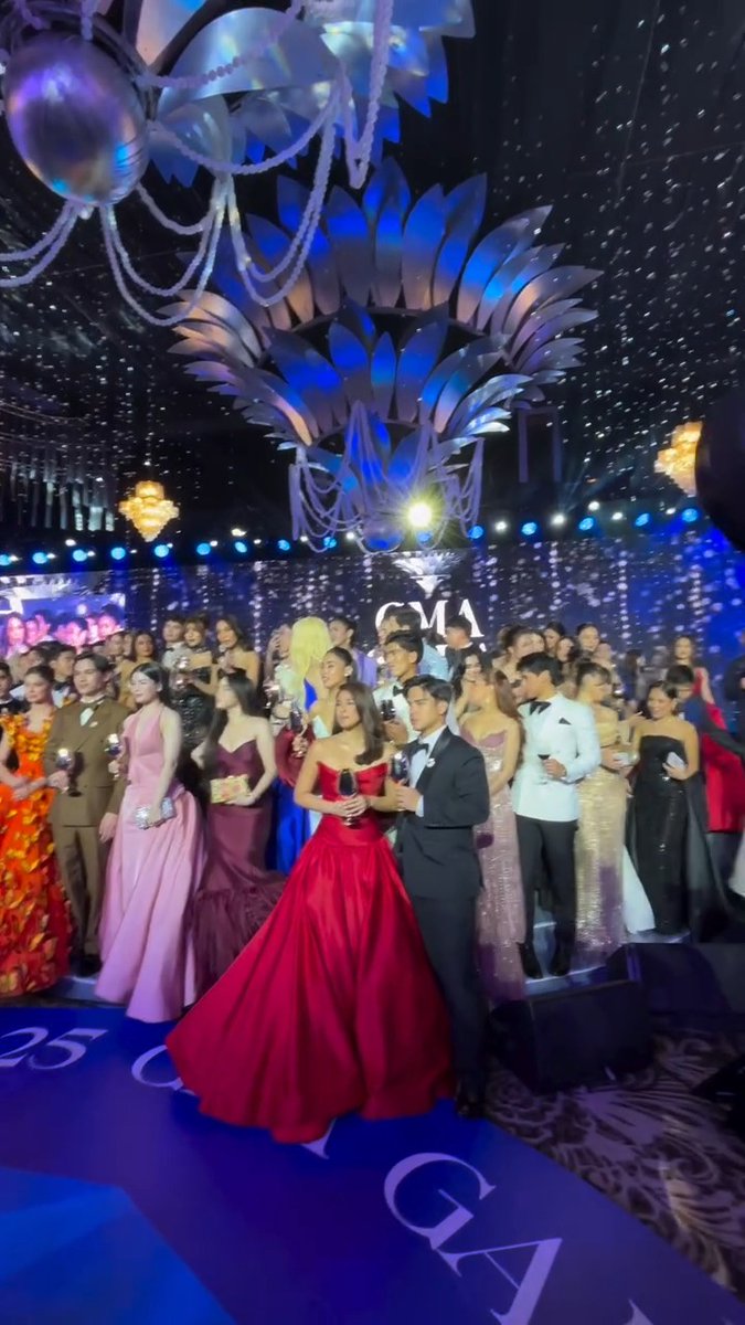 CHEERS TO 75 YEARS AND TO MANY MORE! 🥂 WATCH: The biggest and brightest stars of GMA Network shared a toast at the #GMAGala2025!