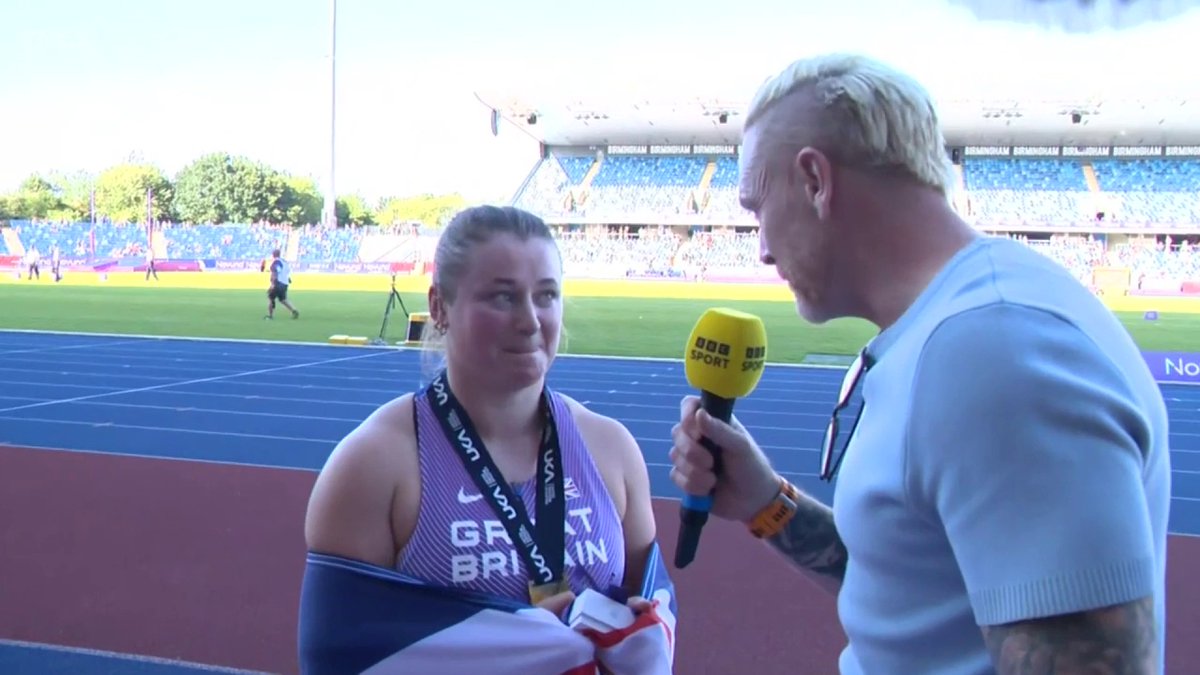 Championship record ✅ Stadium record ✅ Crowd clapping ✅ Well done, Anna Purchase!