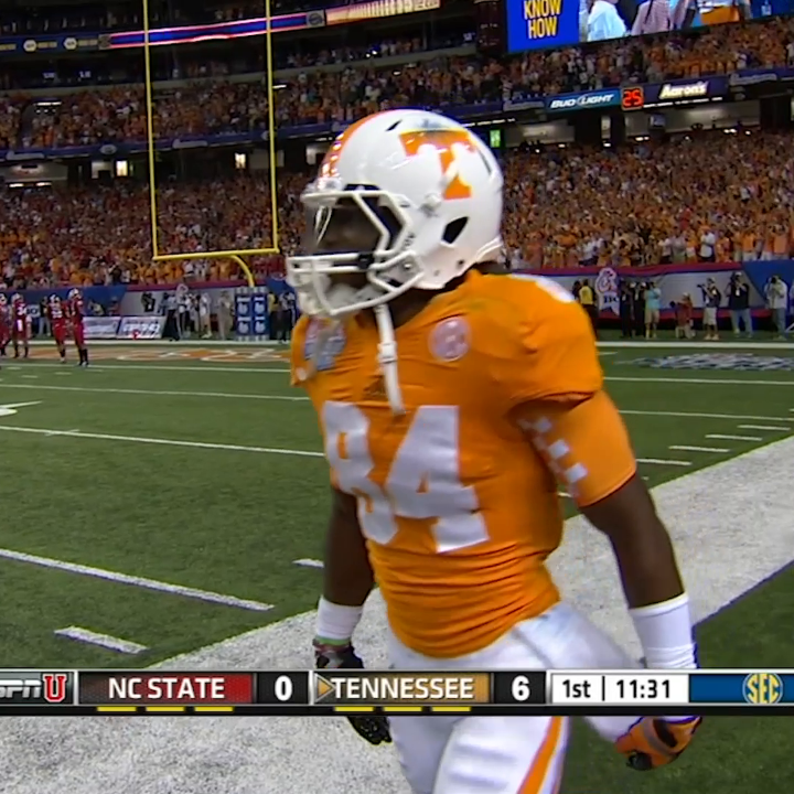 Cordarrelle Patterson’s change of direction ability at his size is arguably the greatest in football history. His Tennessee highlights are STUPID