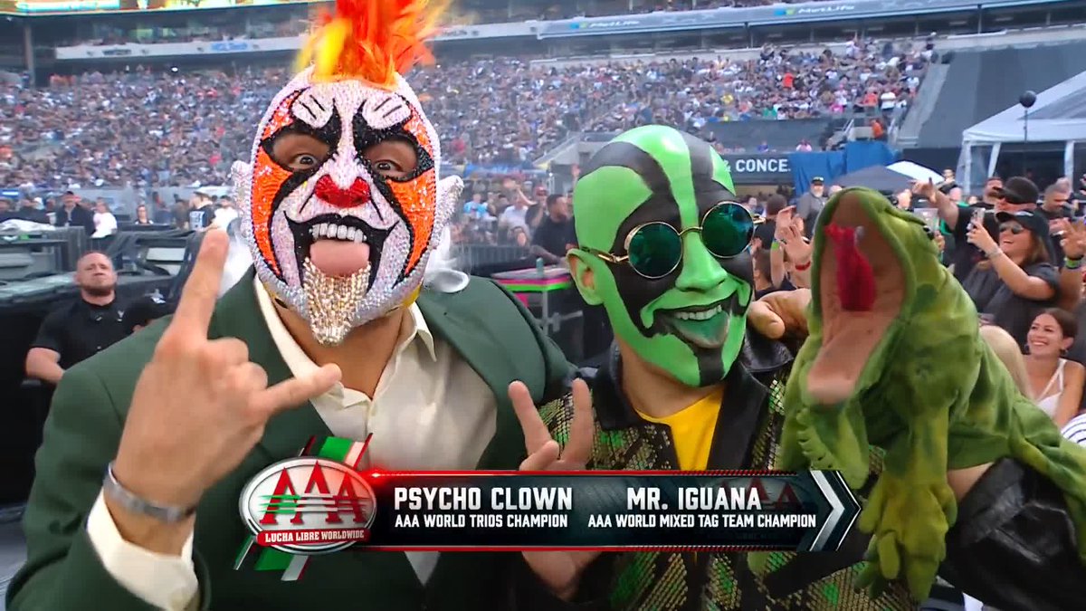Psycho Clown y Mr. Iguana están aquí 🤘😎🦎 #SummerSlam
