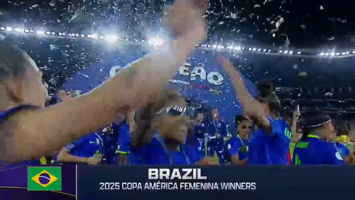 Brazil lift the Copa América Femenina once again 🇧🇷🎉 (via FOX Soccer)