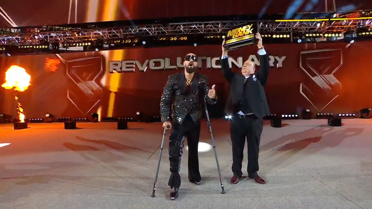Seth Rollins está aquí y quiere Canjear su Contrato de #MITB 💥😱 #SummerSlam