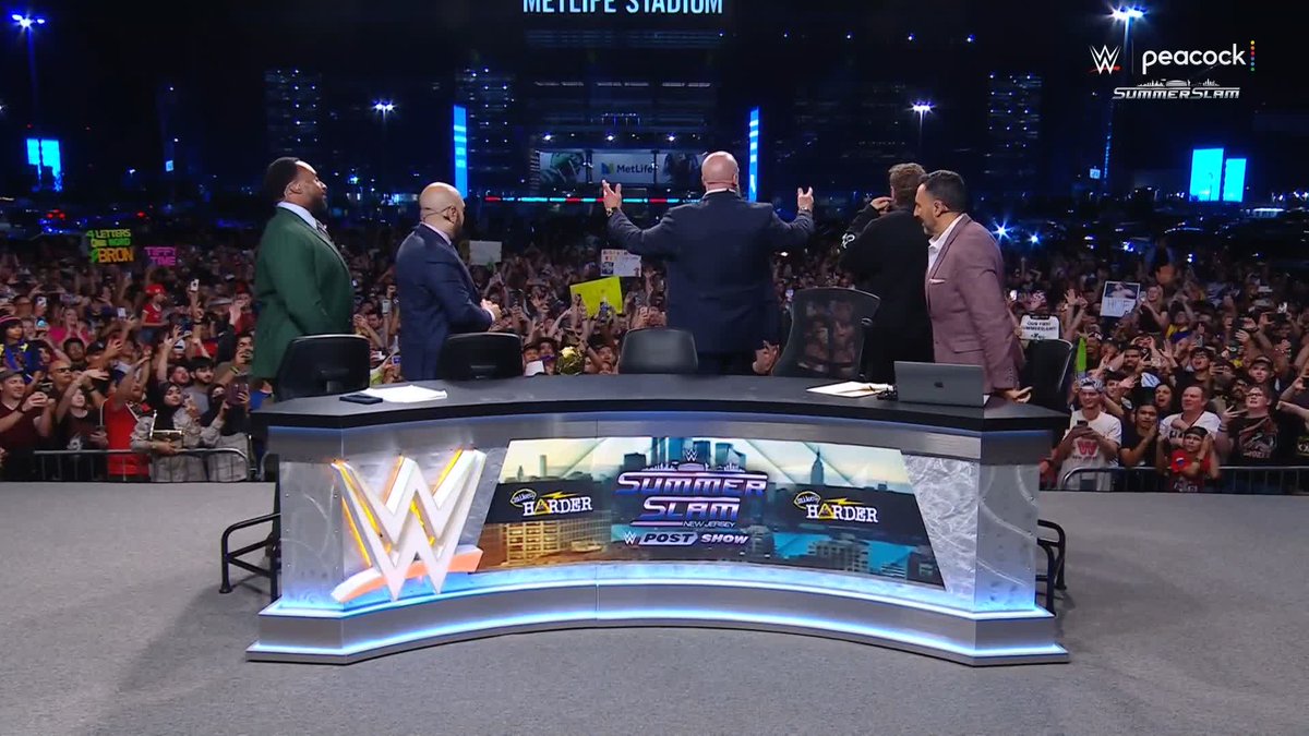 truly a special moment for this Jelly Roll fan after #SummerSlam ❤️