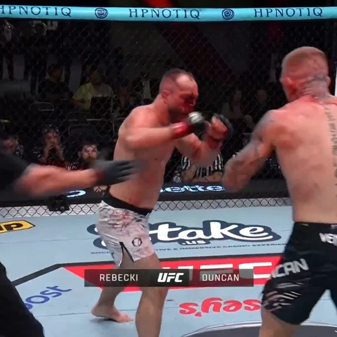 Qué locura de pelea ‼️ #UFCVegas108