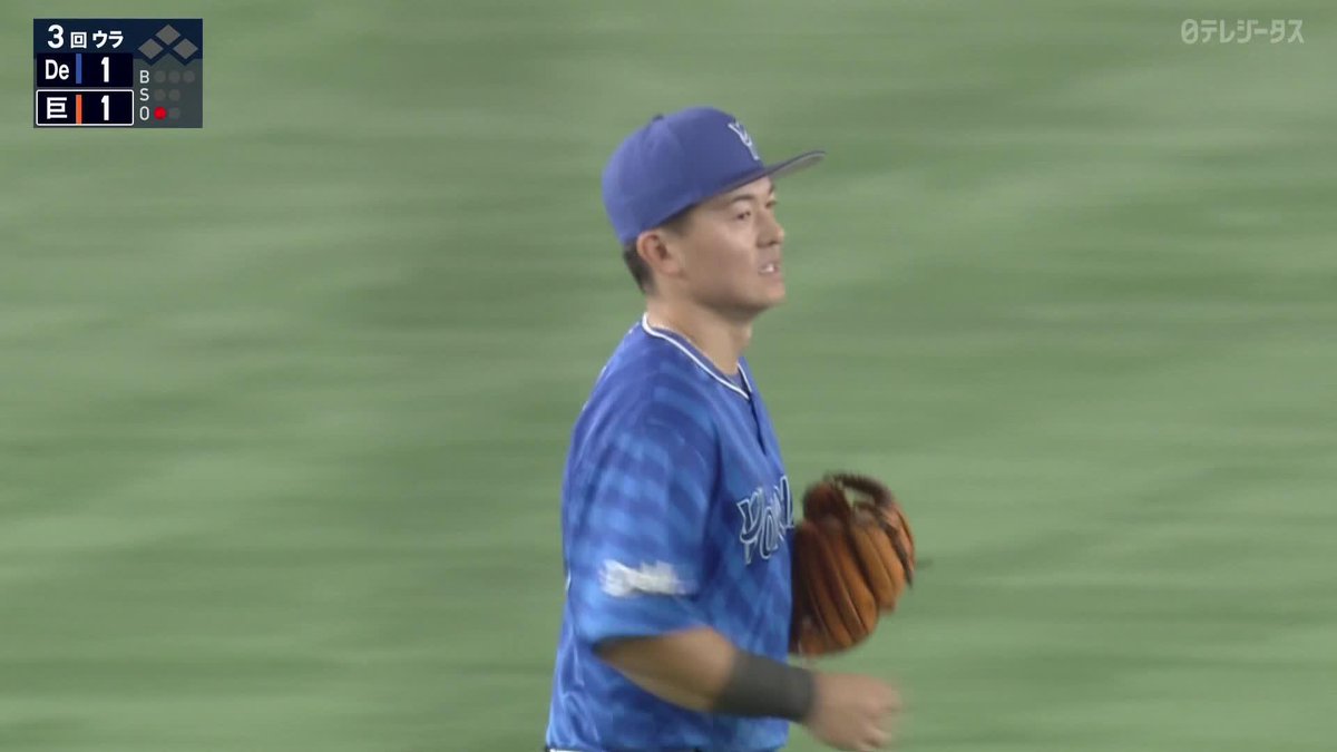 美しい流れ 逆シングルからのジャンピングスロー 林琢真 投手を助ける好プレー ⚾プロ野球(2025/8/3) 🆚巨人×DeNA 📱Live on DAZN #オレをみろ #baystars