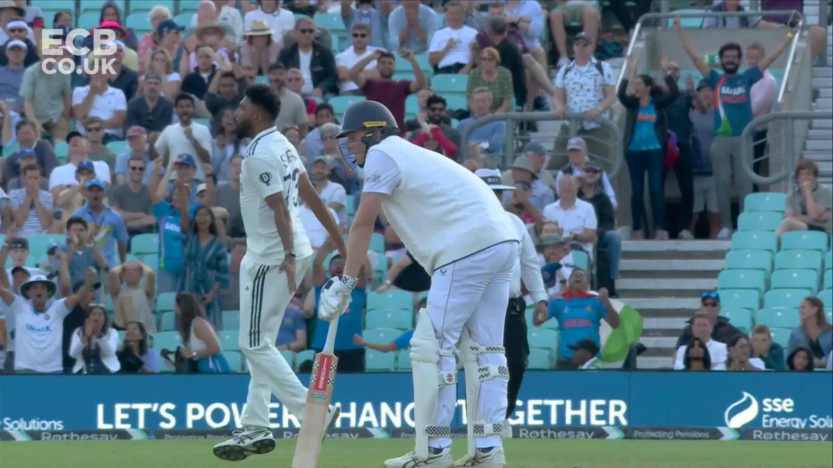 Five for Tongue 🖐 Jaiswal tons up 🏏 A big target set 🎯 Full day three highlights 👇