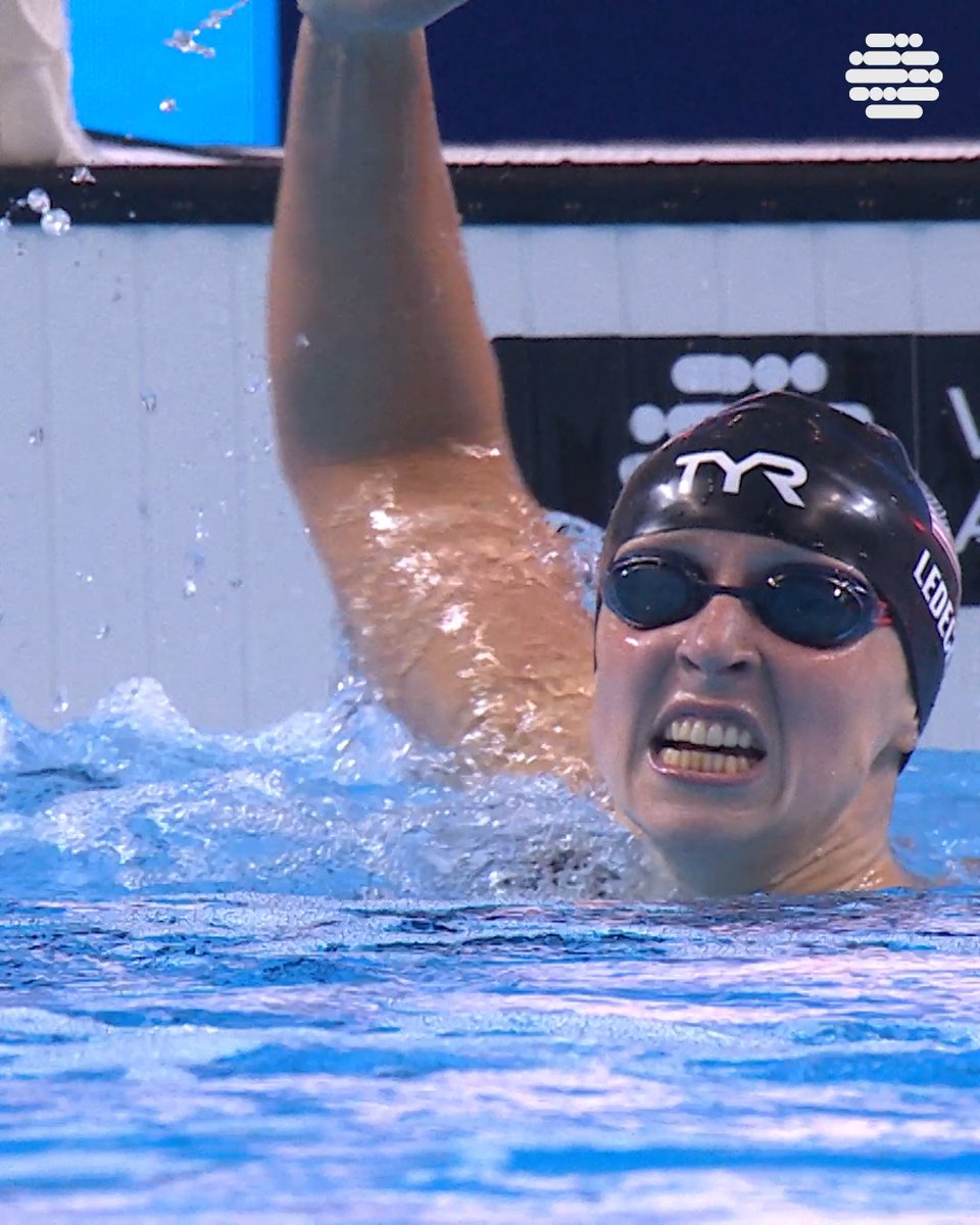 Ledecky, Pallister, and McIntosh delivered an unforgettable 800m freestyle showdown, pushing each other to the absolute limit! 😮‍💨 #AQUASingapore25 #Swimming