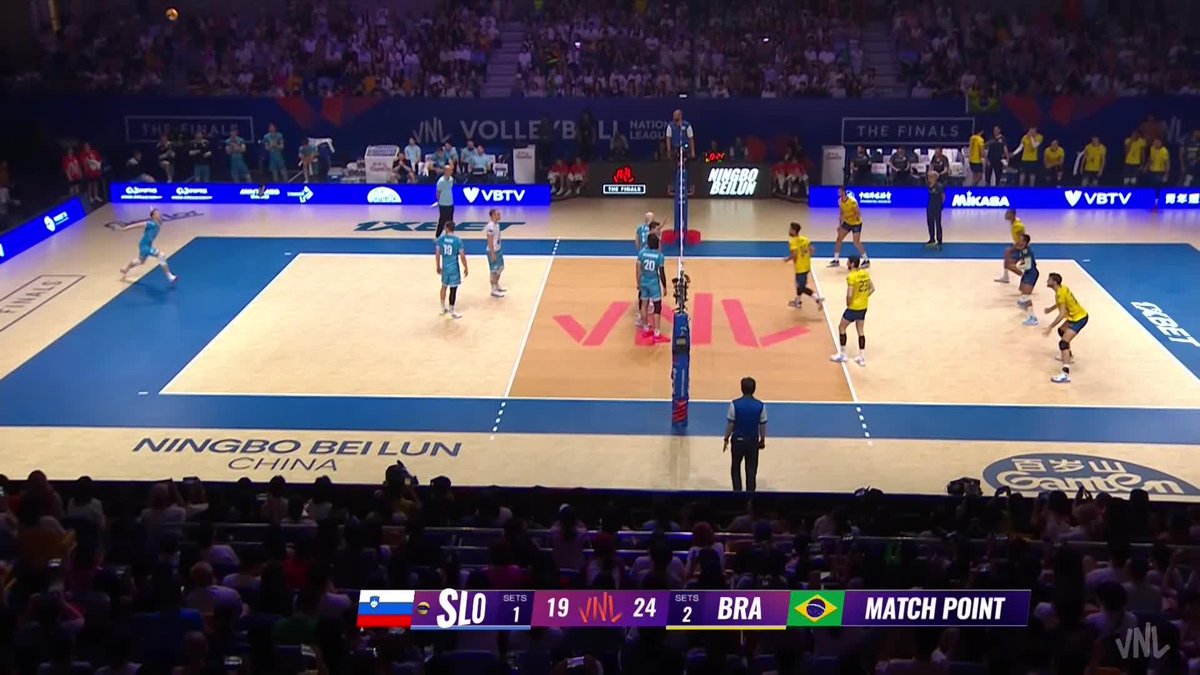 Nada mais justo do que subir ao pódio para coroar um trabalho bem feito. Parabéns o Brasil e que possamos evoluir sempre mais! Cada campeonato, uma nova experiência 👏🥉🏐🇧🇷