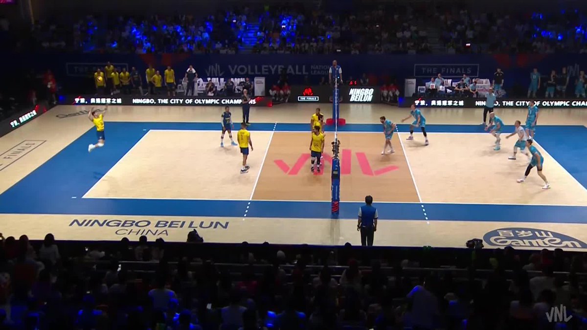 #VNLFinals: BRAZIL 🇧🇷 - BRONZE MEDALISTS 🥉 Brazil 🇧🇷 claims their second #VNL medal — returning to the podium for the first time in three seasons ✨ since their 2021 gold 🏆! 📺 Watch the replay on VBTV: 🏐 #VNL2025 #Volleyball #BePartOfTheGame