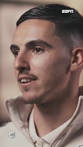 Ajax-aanwinst Oscar Gloukh heeft een duidelijk doel voor komend seizoen ⚽️ "Vijftien goals."
