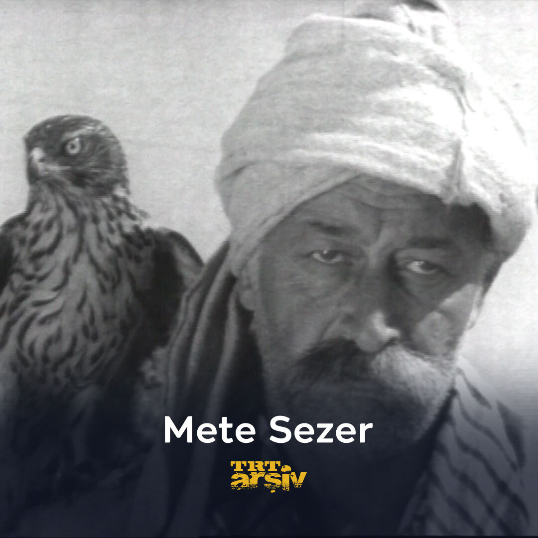Türk sineması ve tiyatrosunun değerli emekçilerinden #MeteSezer, 20 yıl önce aramızdan ayrıldı. 🎞️