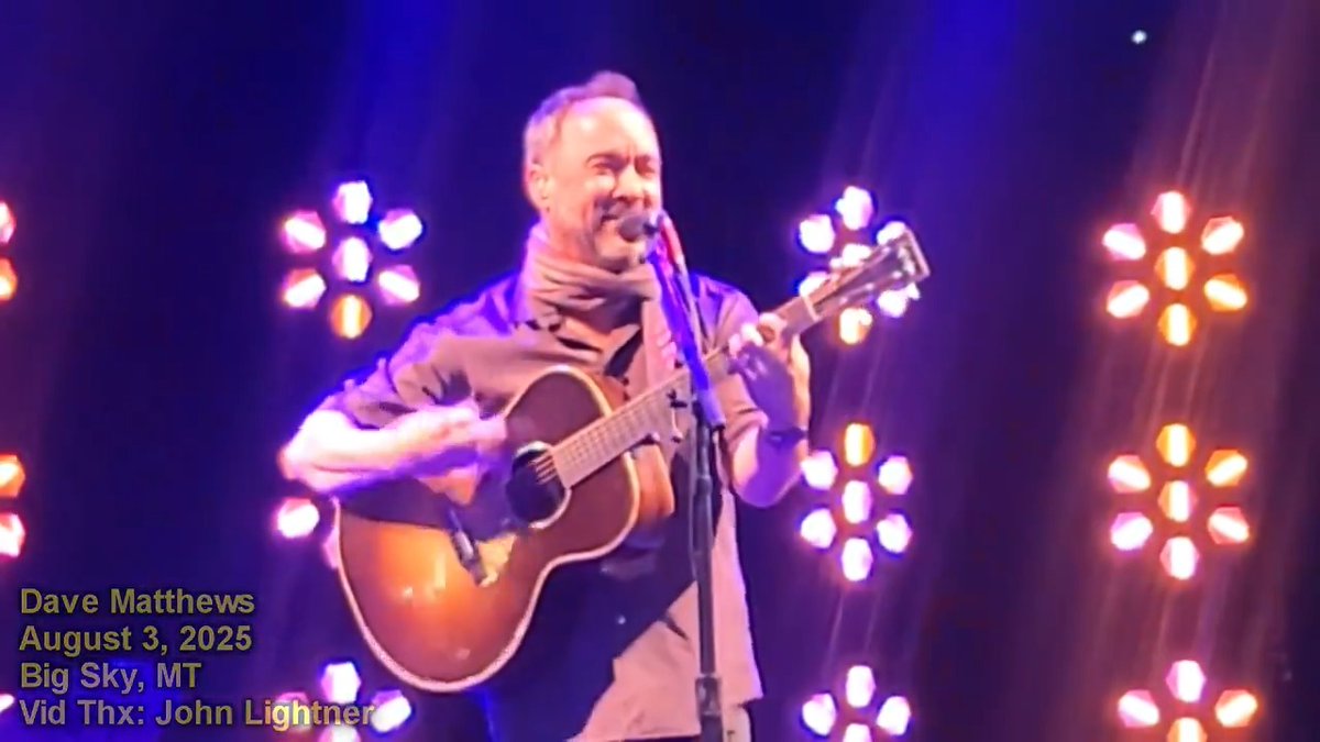 Last Night: Dave Matthews pauses his opening song "Pig" to address a fight in the crowd. Vid Thx: John Lightner