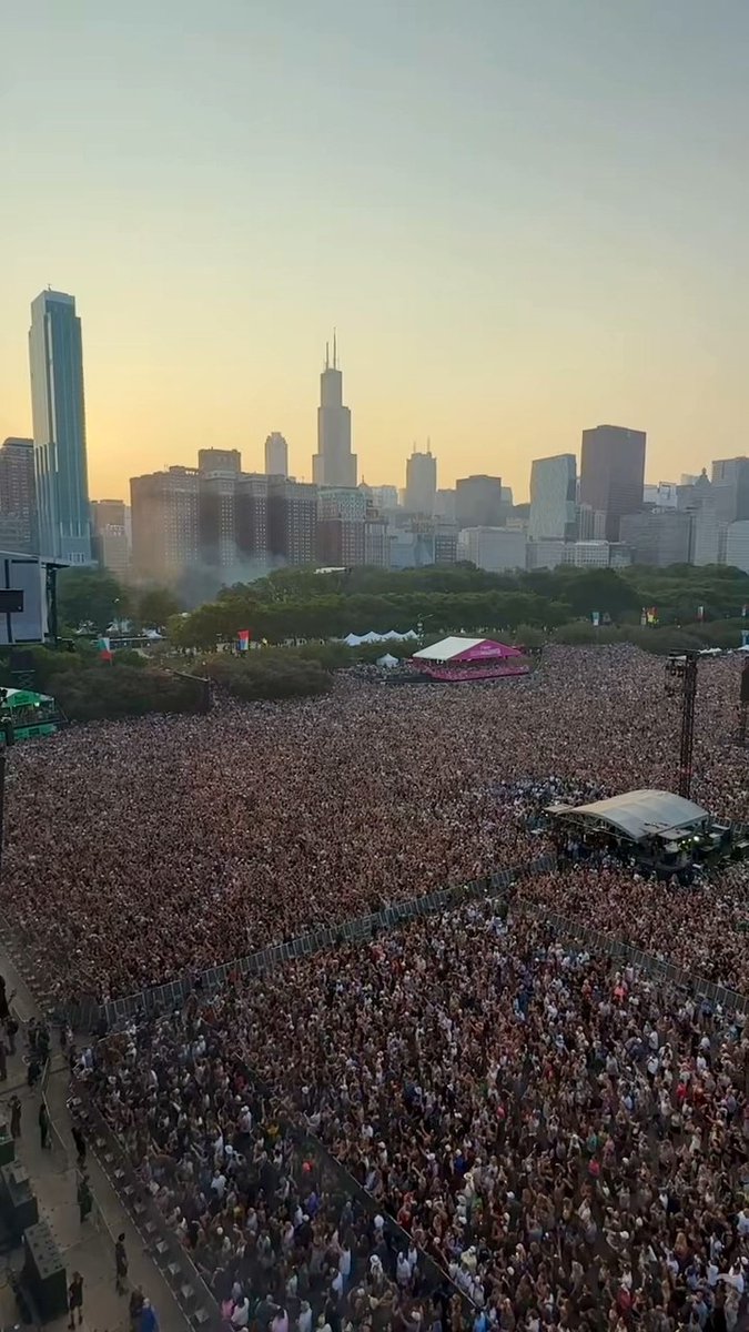 You hear that? Yeah, that crowd? It’s for Doechii. Twitter don’t do shit.
