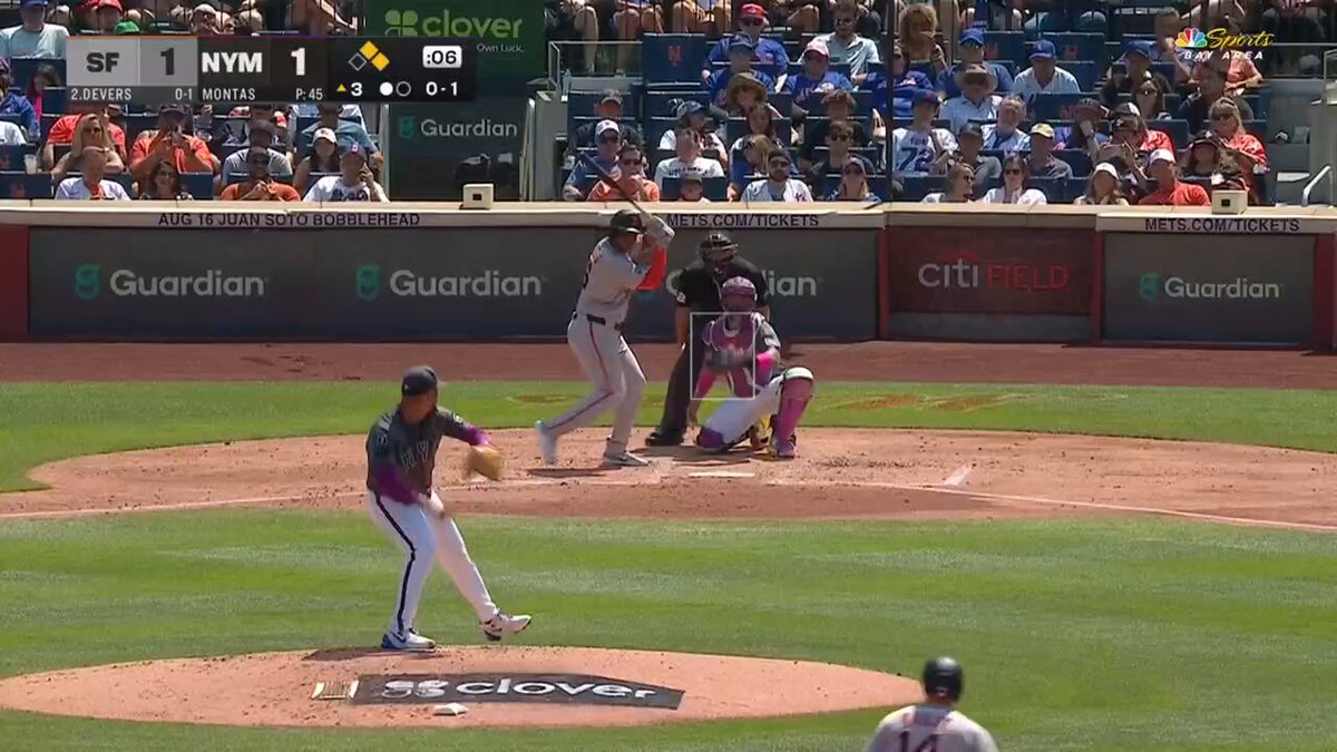 Rafael Devers launches a NO-DOUBT homer 😮
