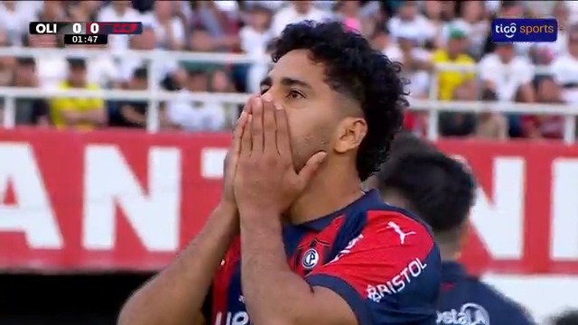“Cecilio”: Porque el comilón Cecilio Dominguez se perdió el 1-0 para Cerro, falló con el arco libre.