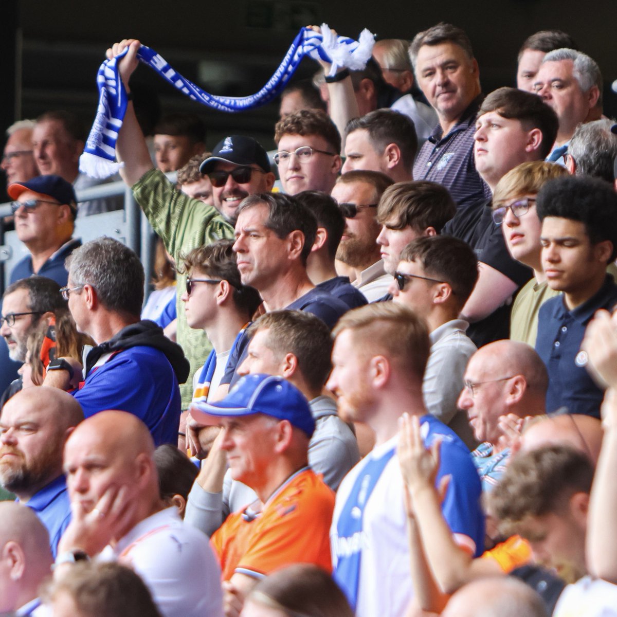 👏 POV: You're at our first game back in the EFL. #oafc